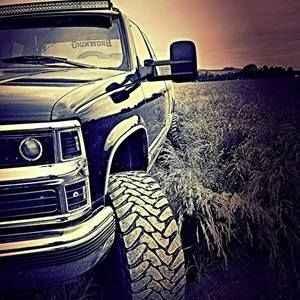 Meet your Posher, Chase